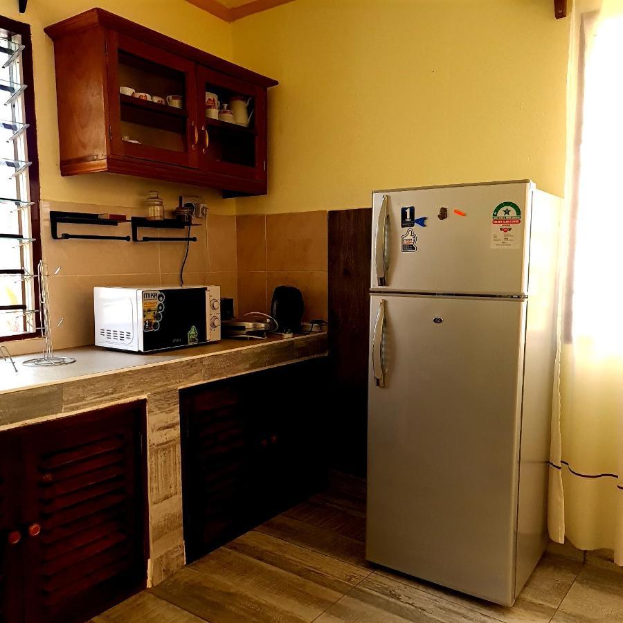 Apartmenthaus Salama Villen In Diani Diani Beach Eksteriør billede